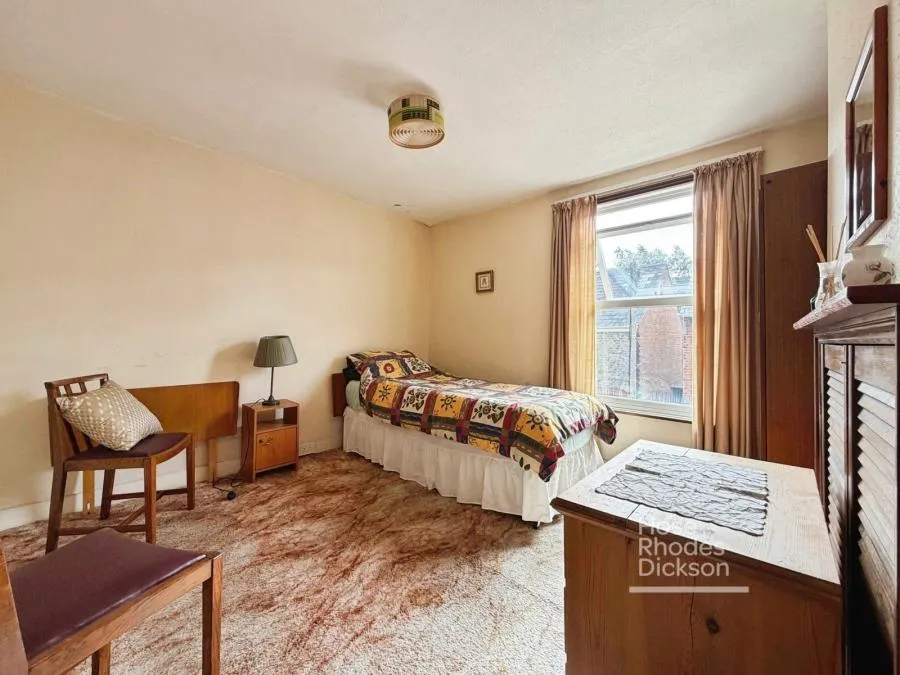St. Marys Road, Cowes, PO31, photo 7