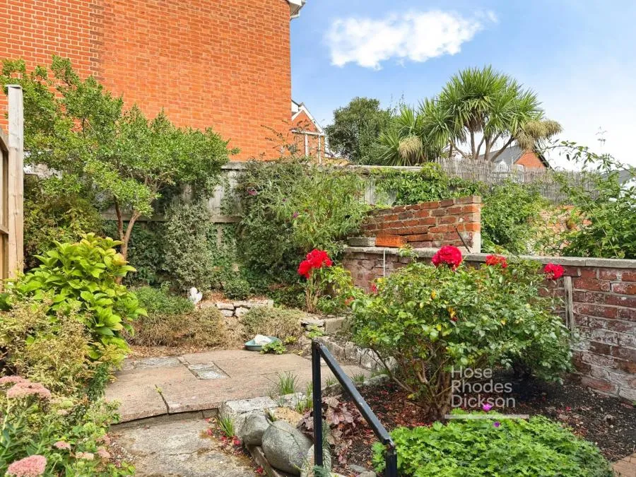 St. Marys Road, Cowes, PO31, photo 15