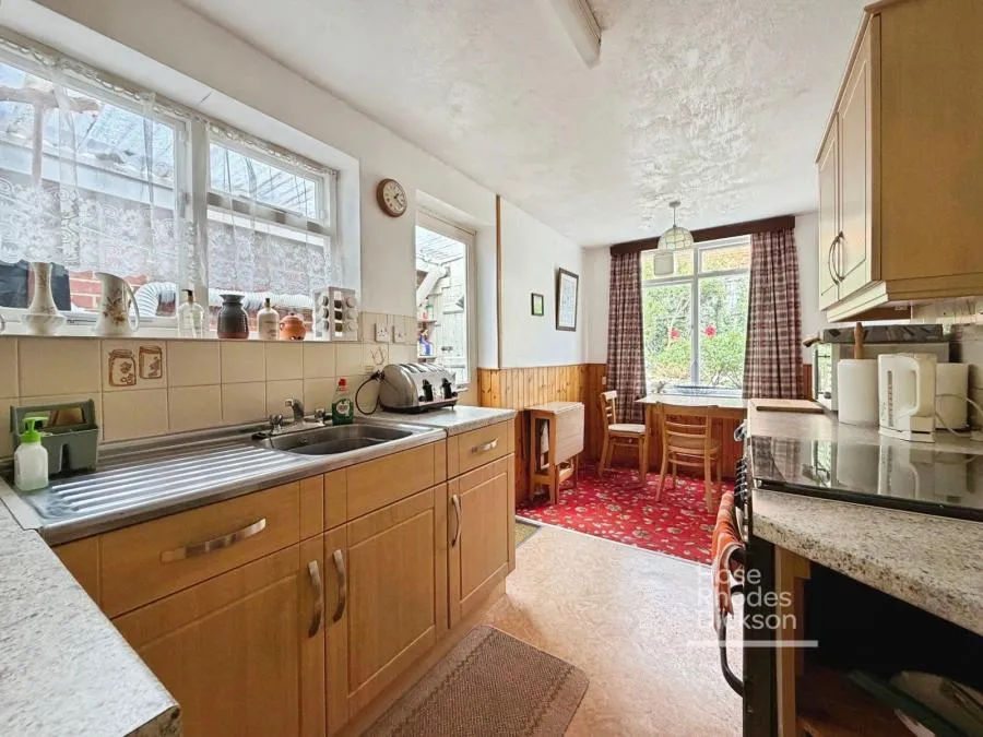 St. Marys Road, Cowes, PO31, photo 4