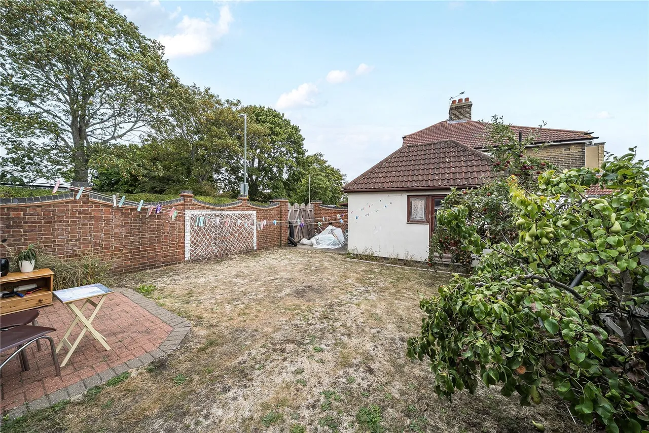 Exmouth Road, Kent, DA16, photo 4