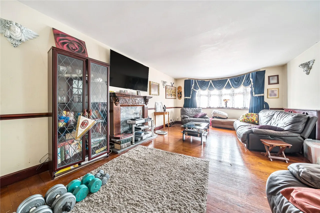Exmouth Road, Kent, DA16, photo 2