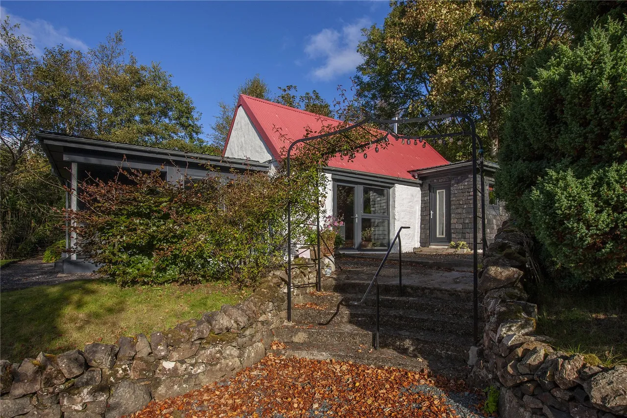 Druimard House, Dervaig, Isle of Mull, Argyll and Bute, PA75 6QW, photo 2