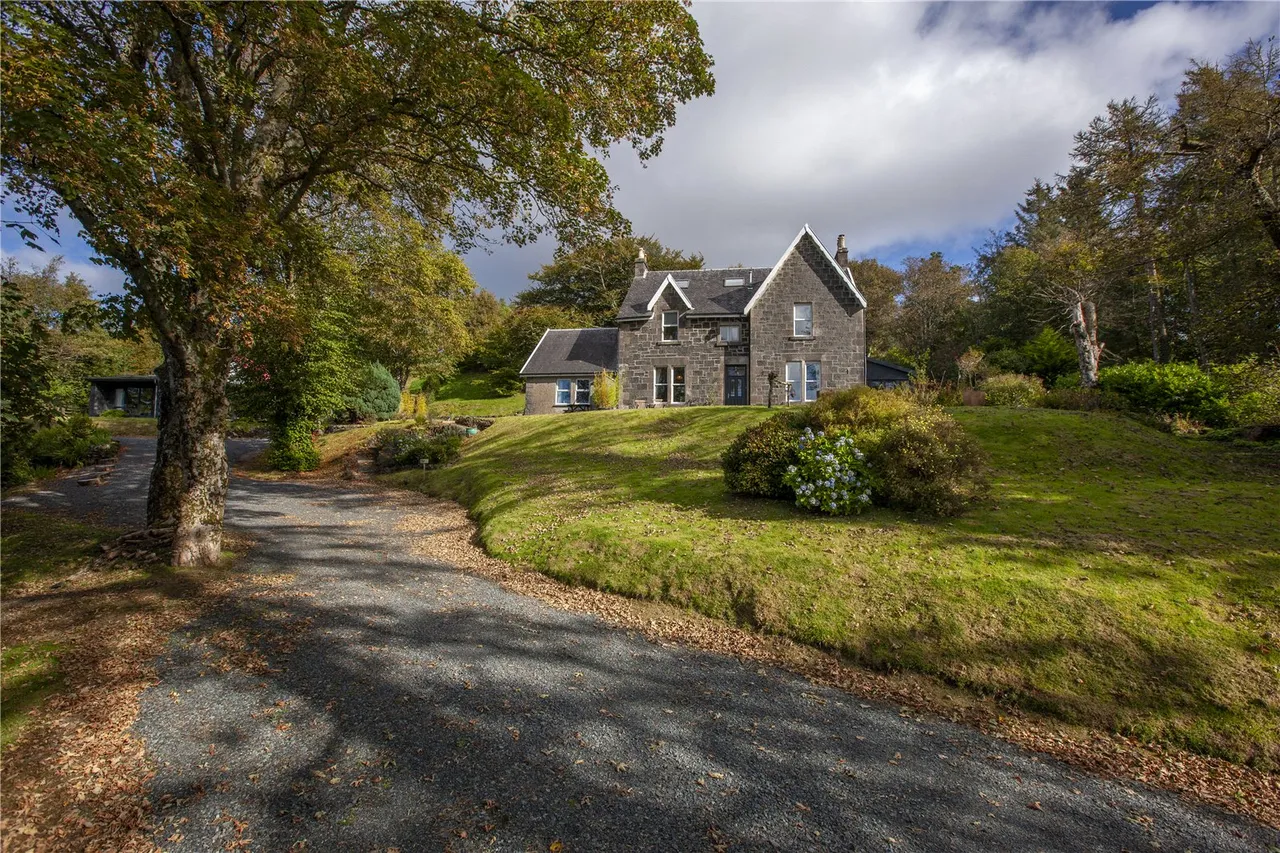 6 bed house for sale — Druimard House, Dervaig, Isle of Mull, Argyll and Bute, PA75 6QW