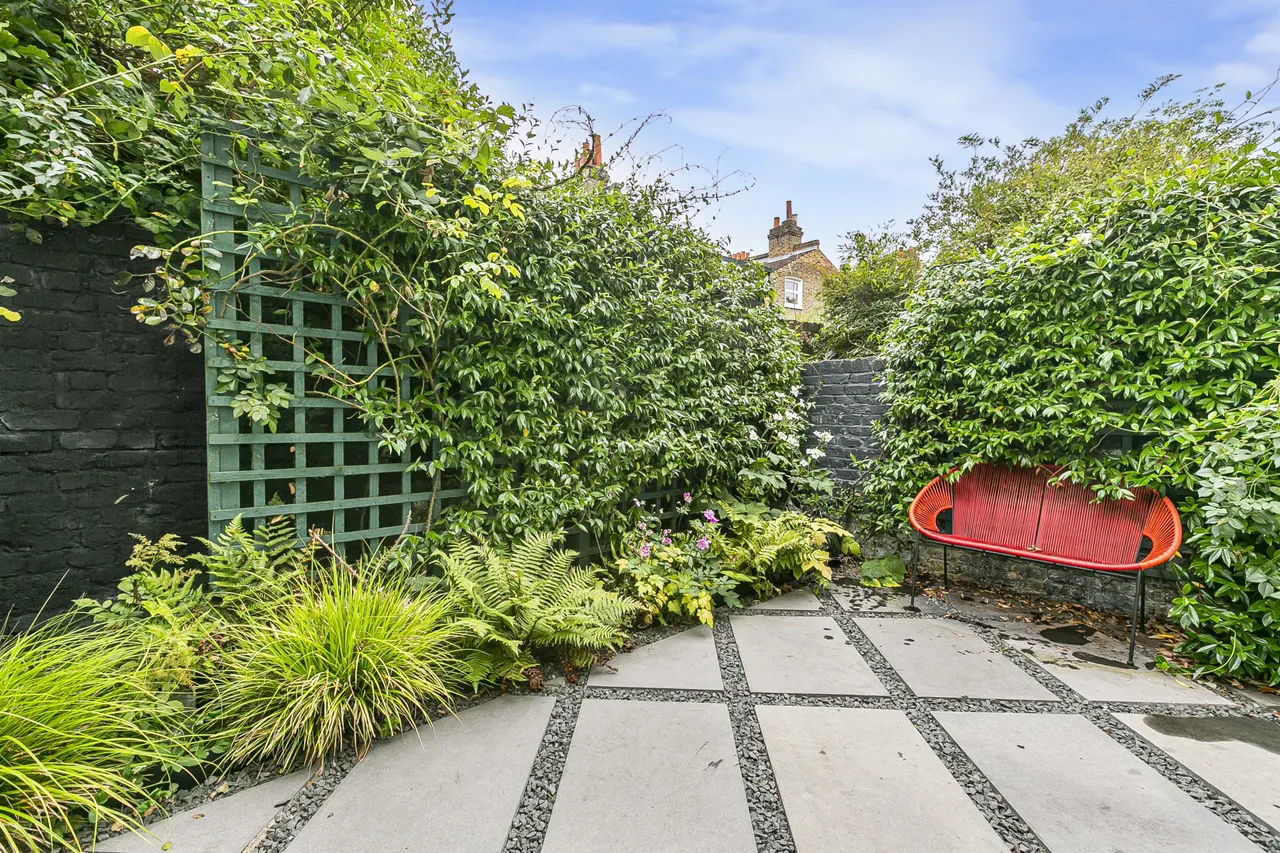 Mayflower Road, London, SW9, photo 2