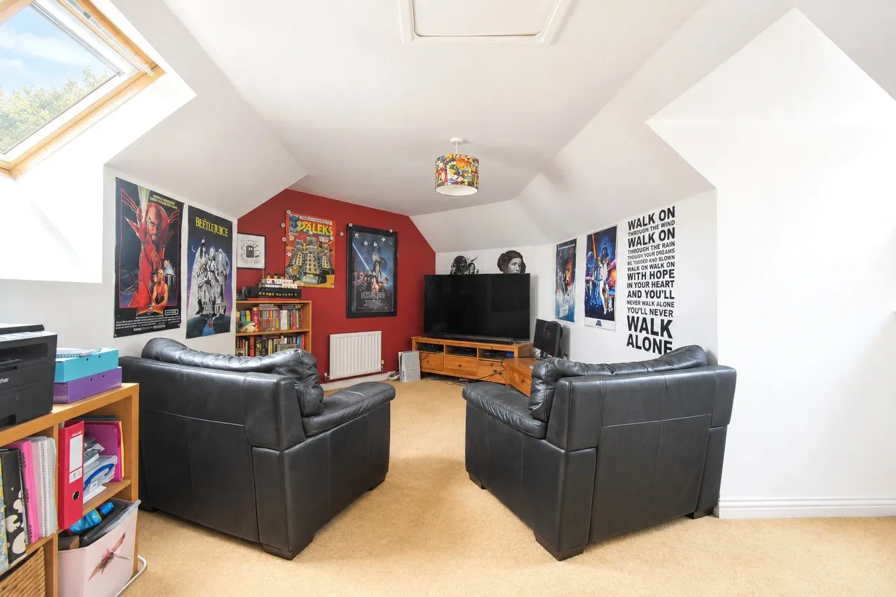 Elvetham Rise, Chineham, RG24, photo 8