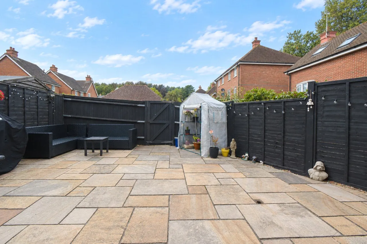 Elvetham Rise, Chineham, RG24, photo 10