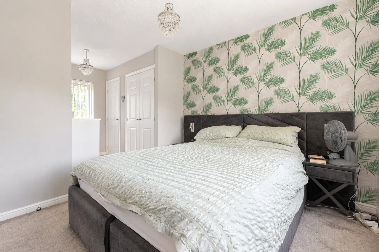 Elvetham Rise, Chineham, RG24, photo 5