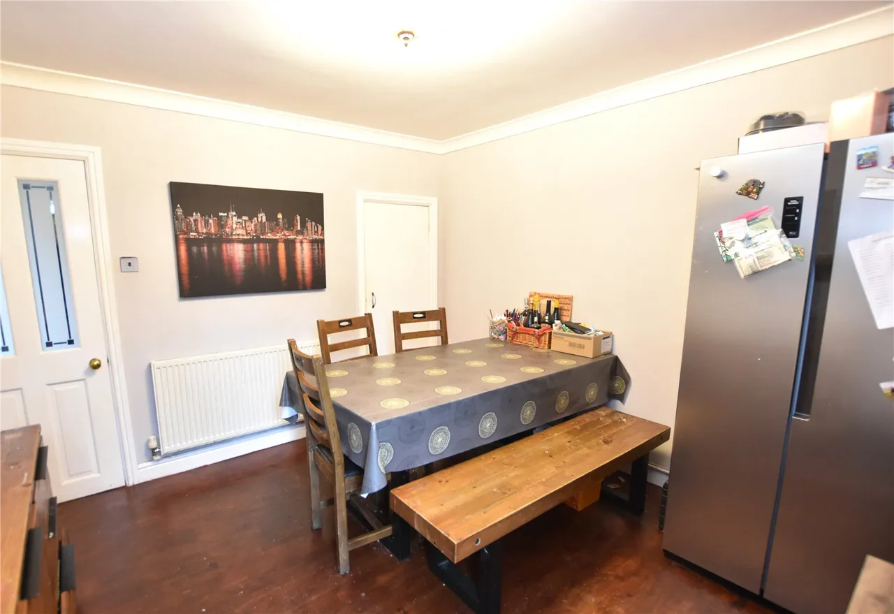 Somerset Road, Farnborough, Hampshire, GU14 6DS, photo 6