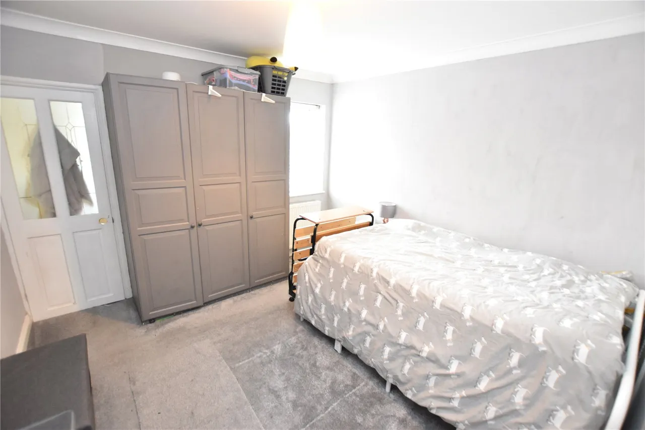 Somerset Road, Farnborough, Hampshire, GU14 6DS, photo 8