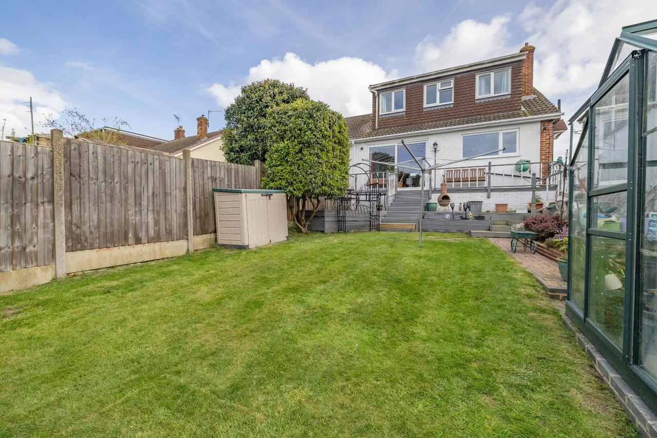 3 bed house for sale, Willement Road, Faversham, ME13