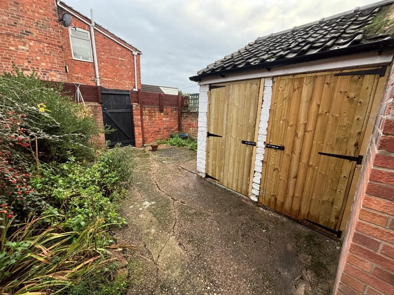 Drake, Street, DN21, photo 5