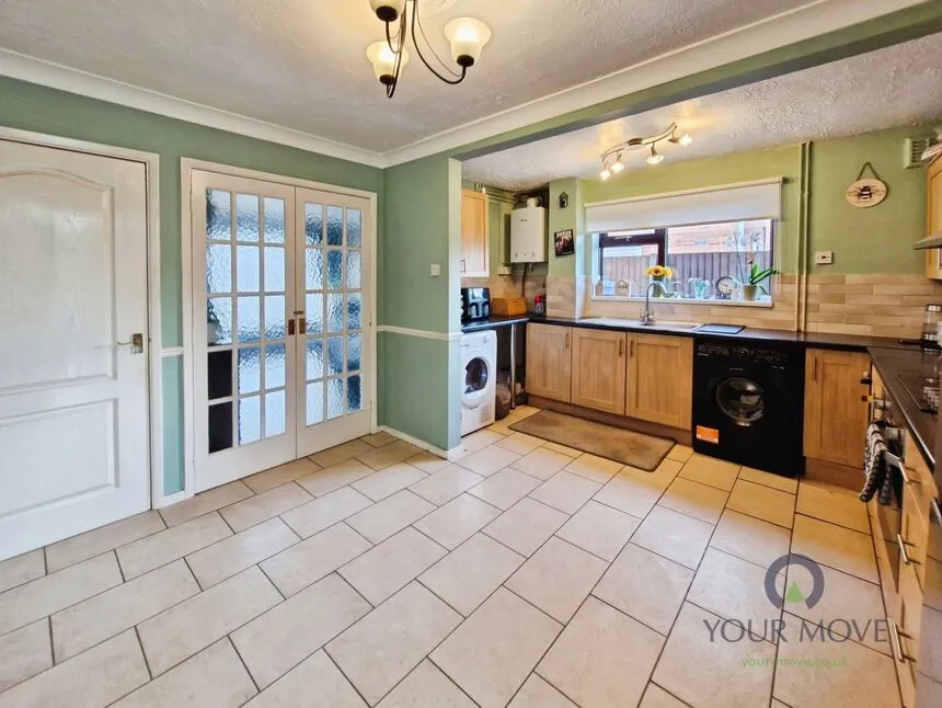 St. Denys Crescent, Ibstock, Leicestershire, LE67, photo 3