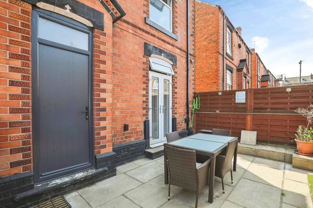 Myrtle Road, Wombwell, S73, photo 17