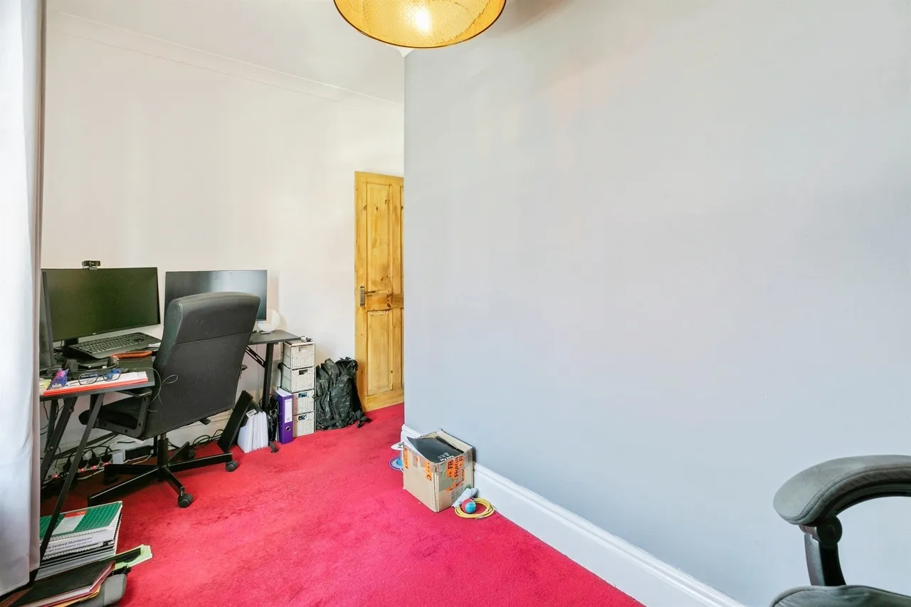 Myrtle Road, Wombwell, S73, photo 10
