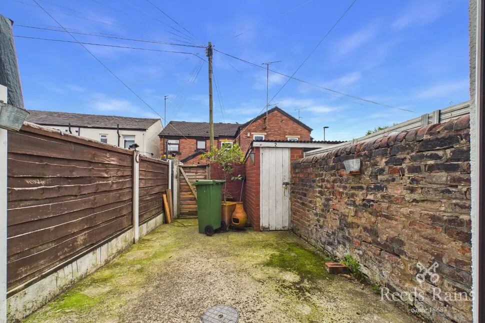 High Street, Hyde, Greater Manchester, SK14, photo 8