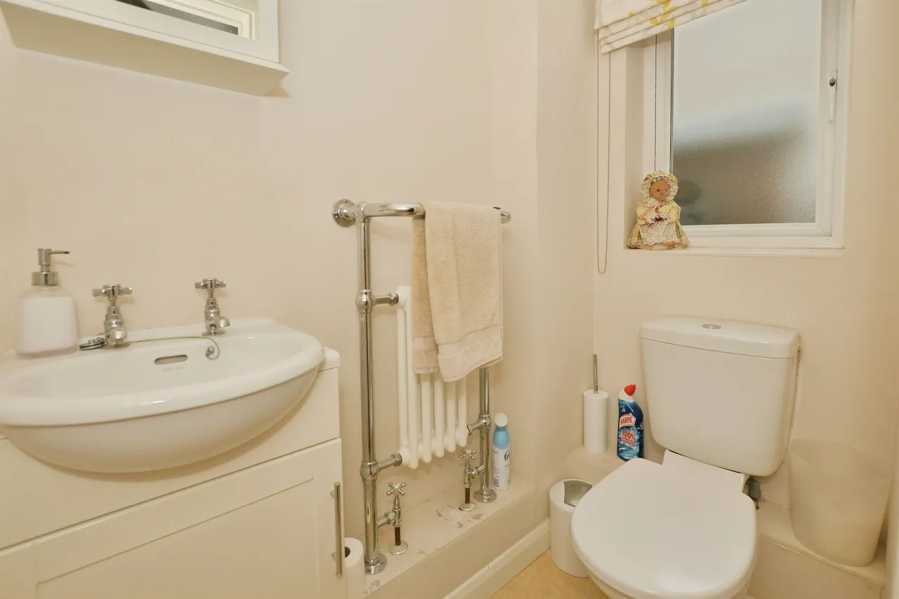 Broadhurst Drive, Kennington, TN24, photo 5