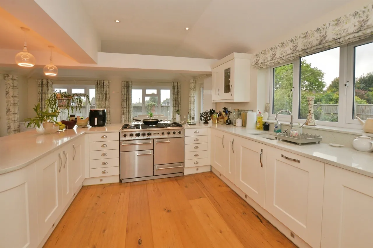 Broadhurst Drive, Kennington, TN24, photo 8