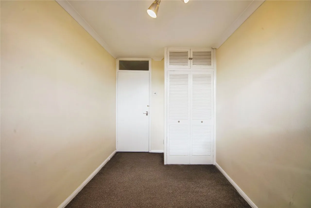 The Chiltons, Grove Hill, London, E18, photo 15
