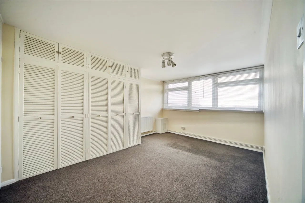 The Chiltons, Grove Hill, London, E18, photo 10
