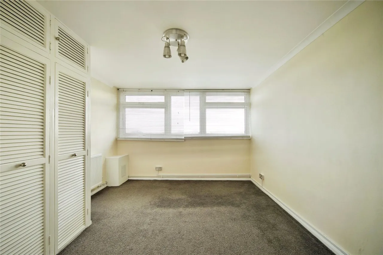 The Chiltons, Grove Hill, London, E18, photo 13
