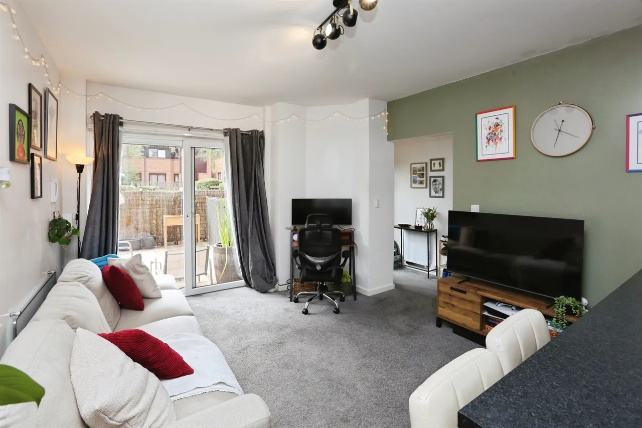 Wickham Road, Fareham, PO16, photo 12