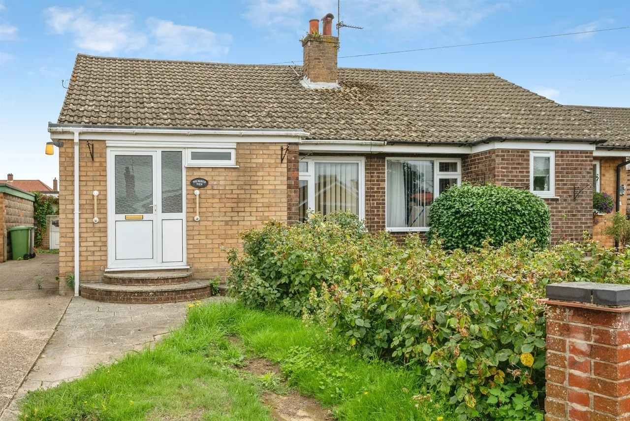 3 bed house for sale — Fairfields, Cawston, Norwich