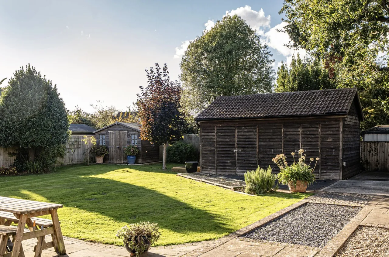 Cedar Drive, Chichester, PO19, photo 16