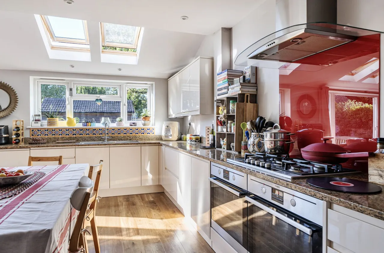 Cedar Drive, Chichester, PO19, photo 9