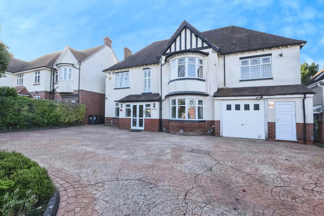 6 bed house for sale — Lordswood Road, Birmingham