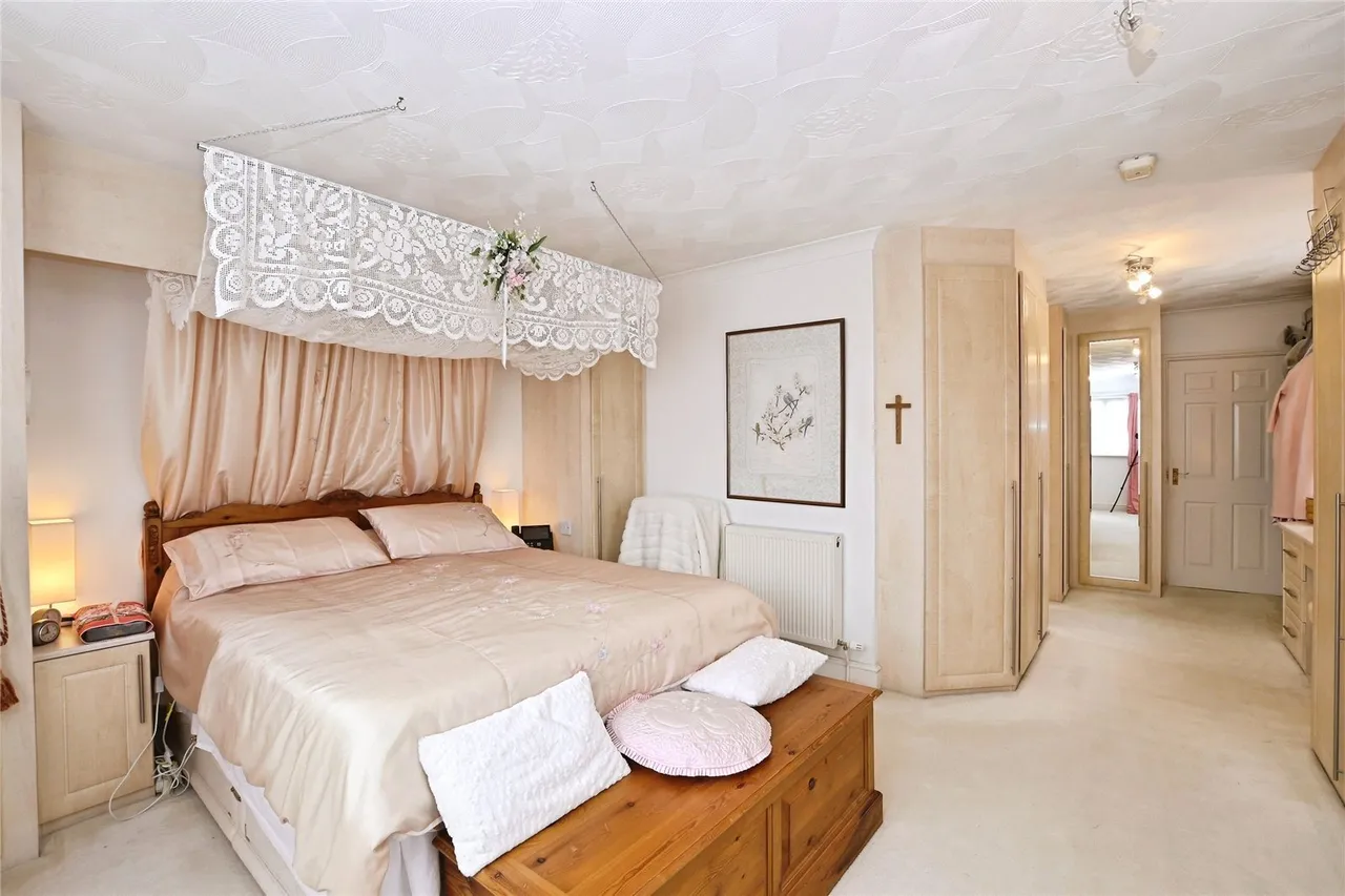 Havant Road, Hayling Island, PO11, photo 20