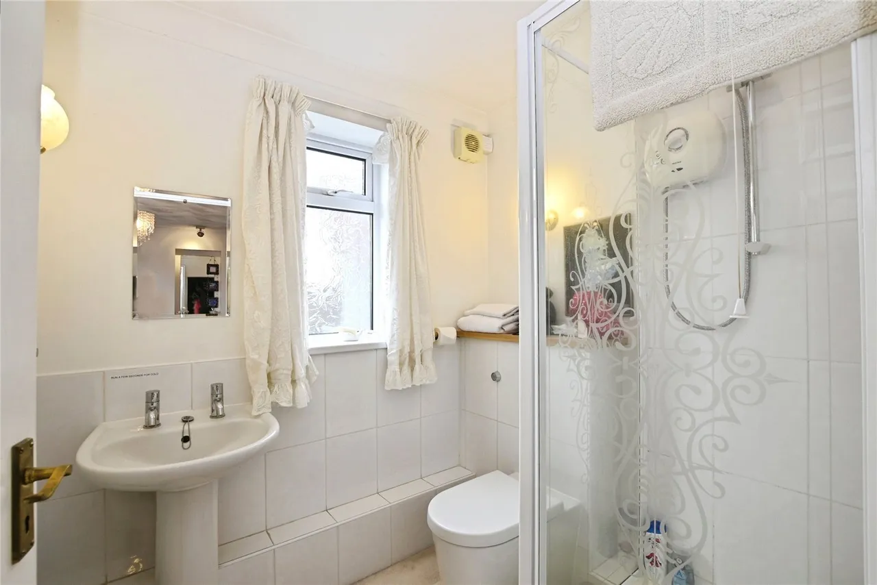 Havant Road, Hayling Island, PO11, photo 30