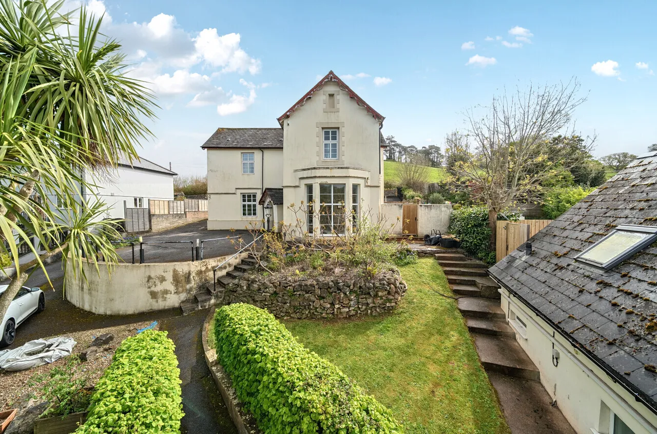 4 bed property for sale — Totnes Road, Newton Abbot, Devon, TQ12