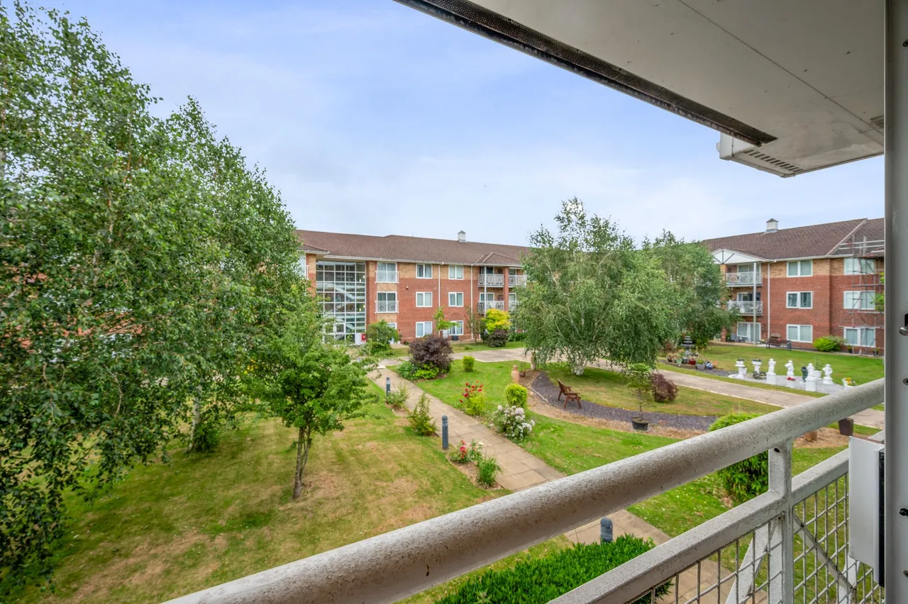 2 bed flat for sale — Reeve Court Village Stratton Drive, St. Helens, St. Helens, WA9 5BP