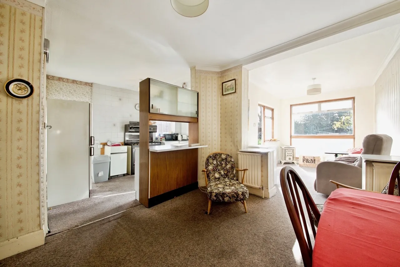 Brentwood Road, Romford, RM1, photo 15
