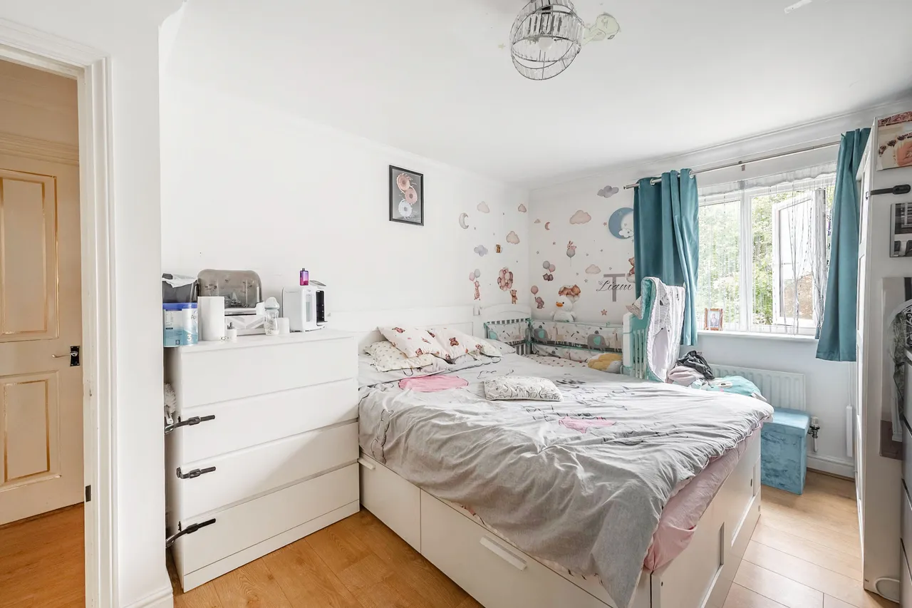 11 Fentiman Way, Harrow, photo 4