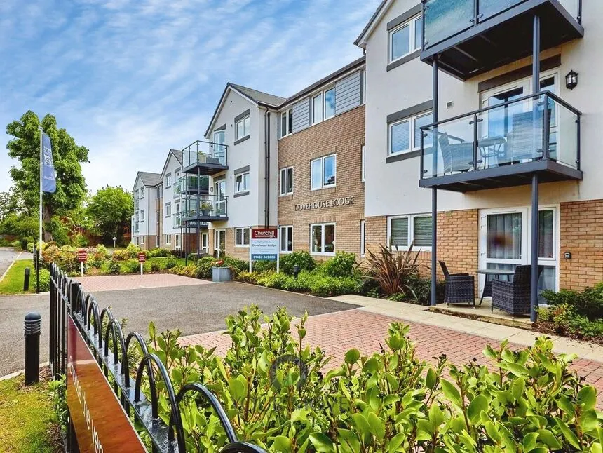 2 bed flat for sale — Wratten Road West, Hitchin, Hertfordshire, SG5