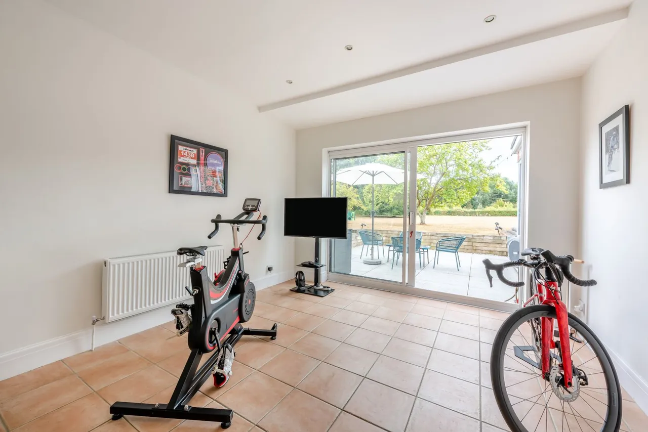 Cot Lane, Chidham, Chichester, West Sussex, PO18 8TA, photo 12