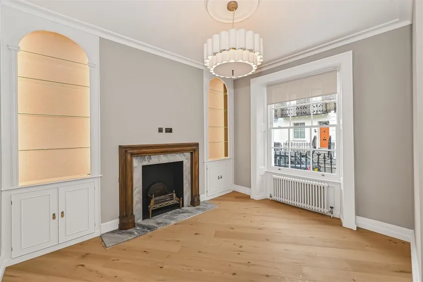 4 bed house to rent, Sterling Street, Knightsbridge, SW7