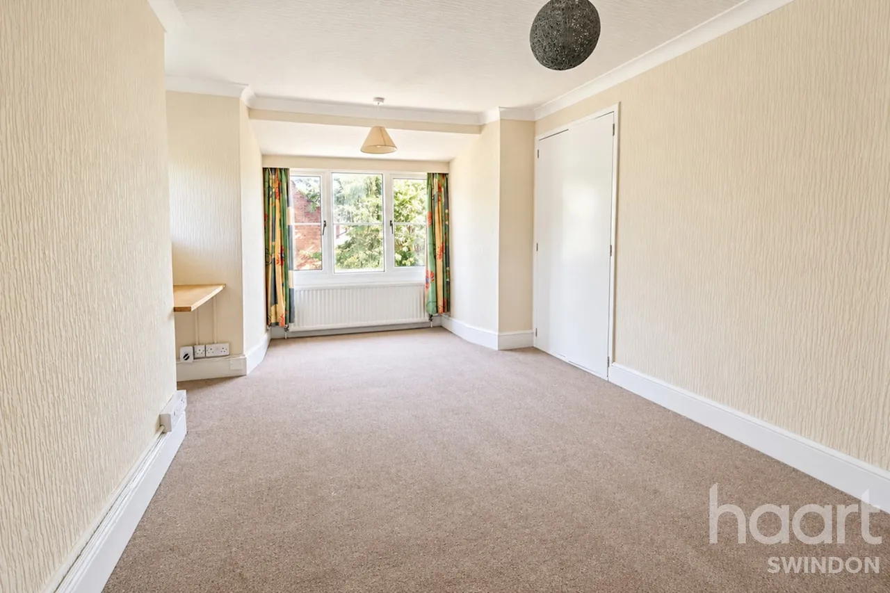 Silver Street, Malmesbury, SN16, photo 9