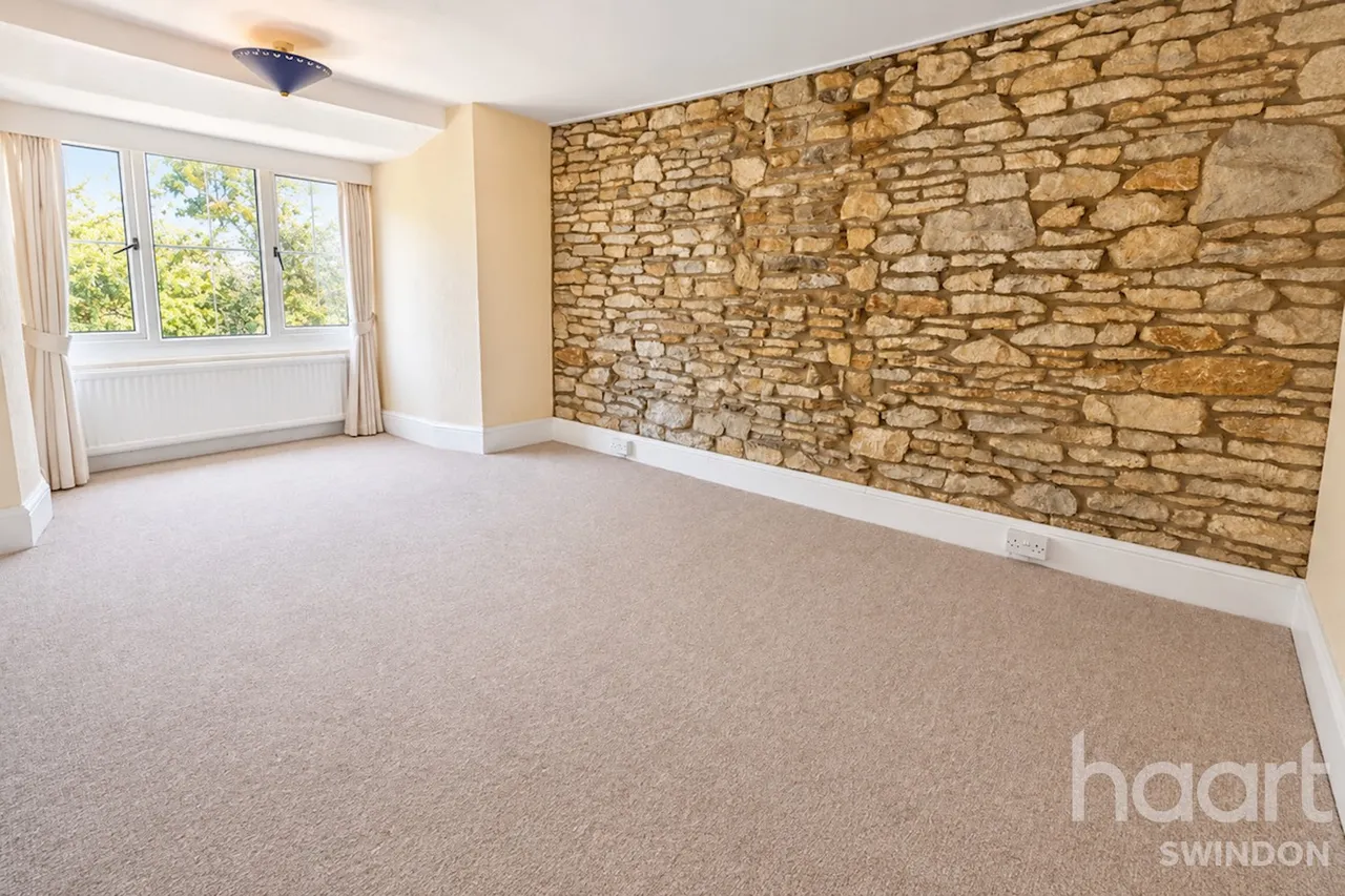 Silver Street, Malmesbury, SN16, photo 15