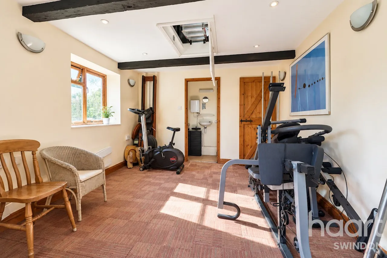 Silver Street, Malmesbury, SN16, photo 8
