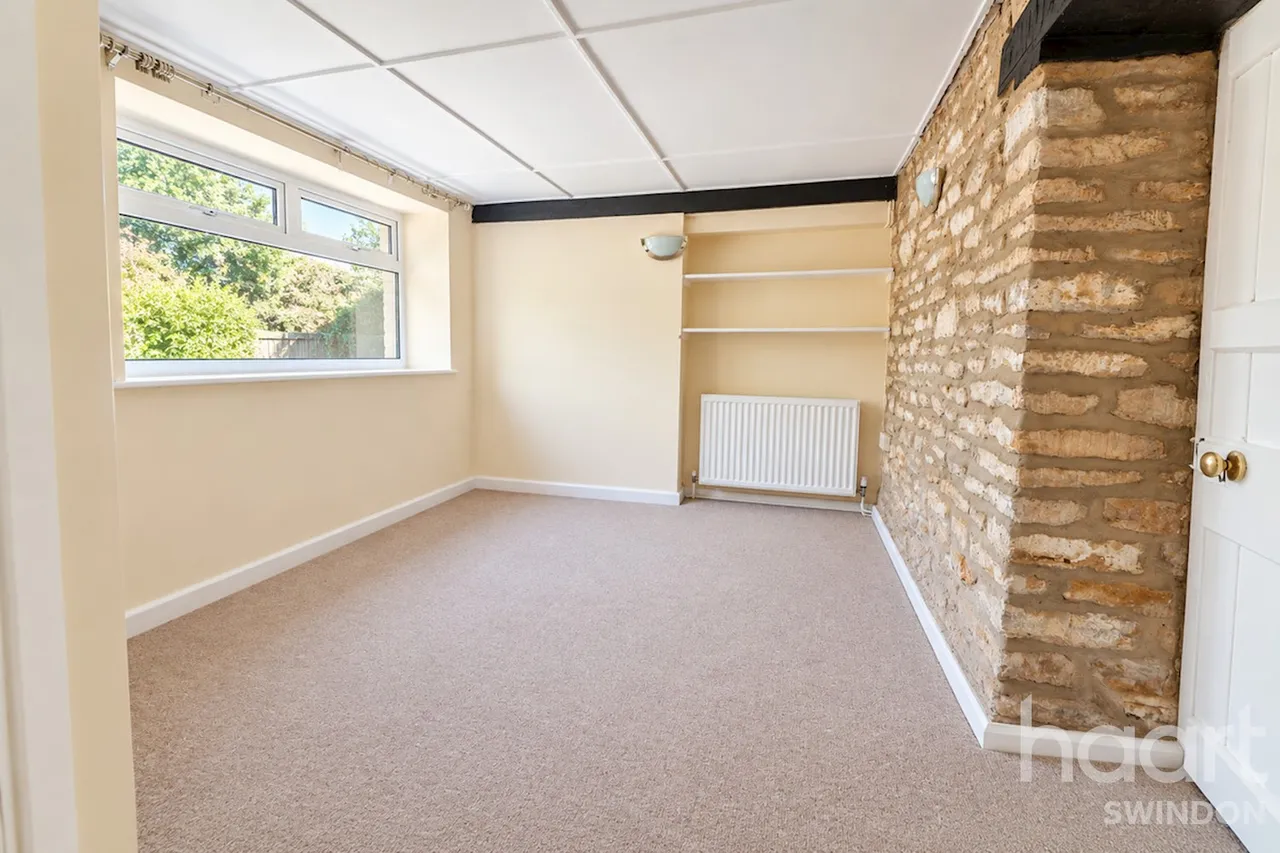 Silver Street, Malmesbury, SN16, photo 7