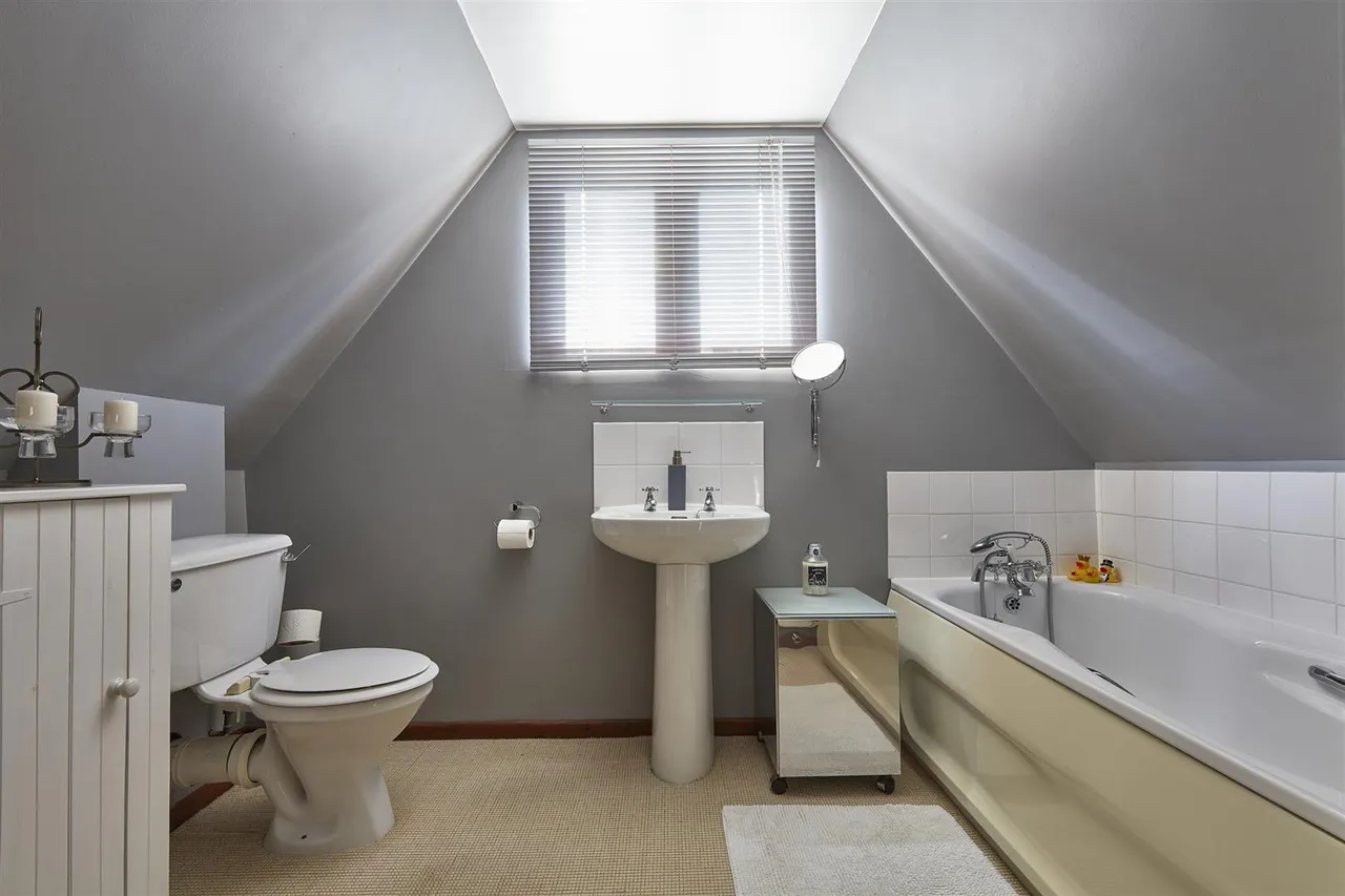 Baythorne End, Halstead, CO9, photo 15