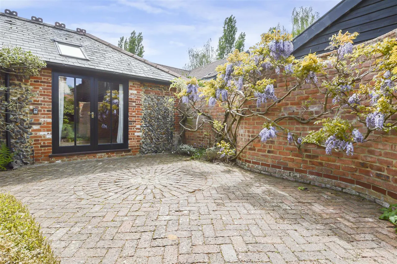 Baythorne End, Halstead, CO9, photo 14
