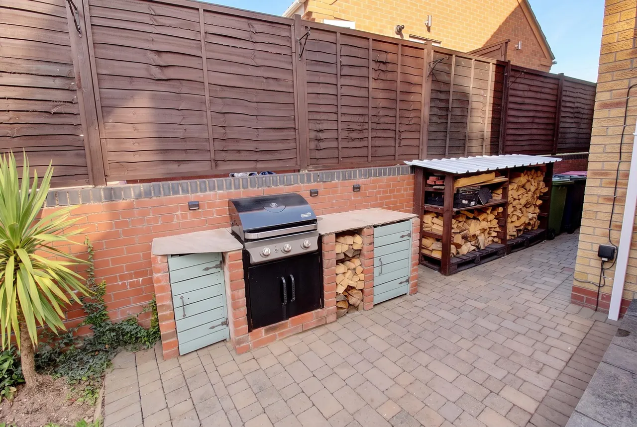 Hillside, Hartshill, CV10, photo 29