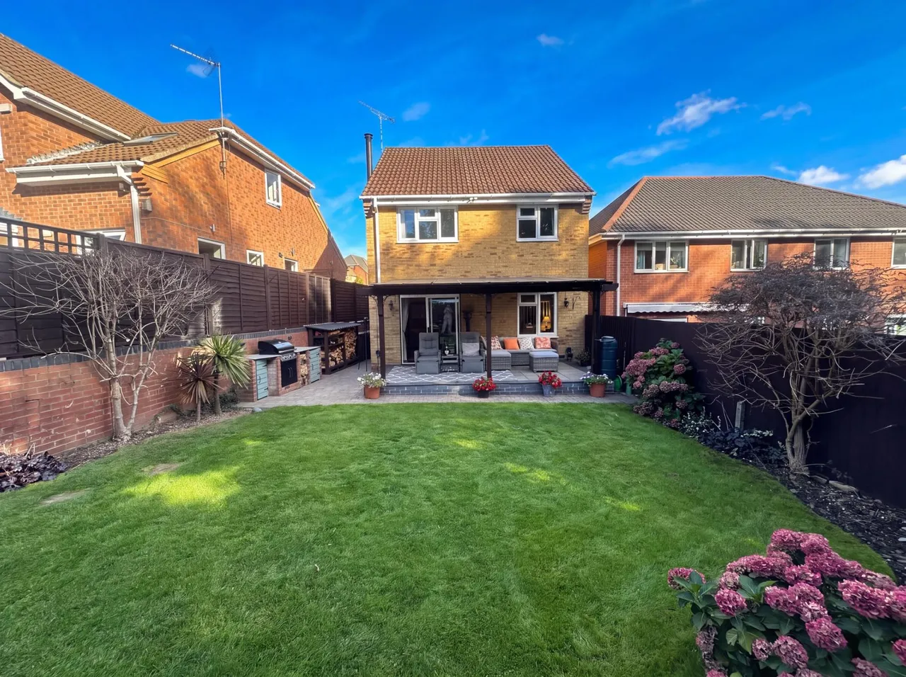 Hillside, Hartshill, CV10, photo 30