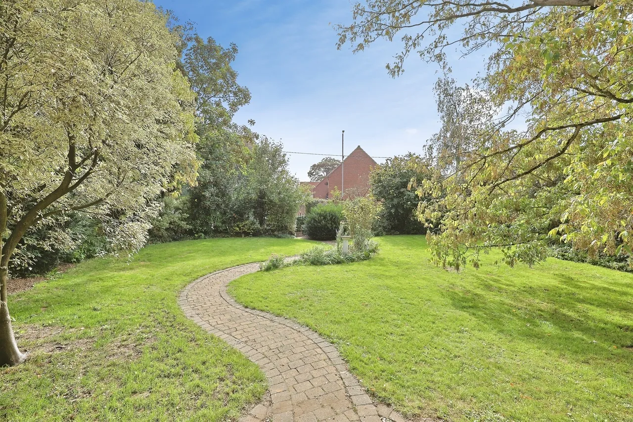 Dereham Road, Watton, IP25, photo 22
