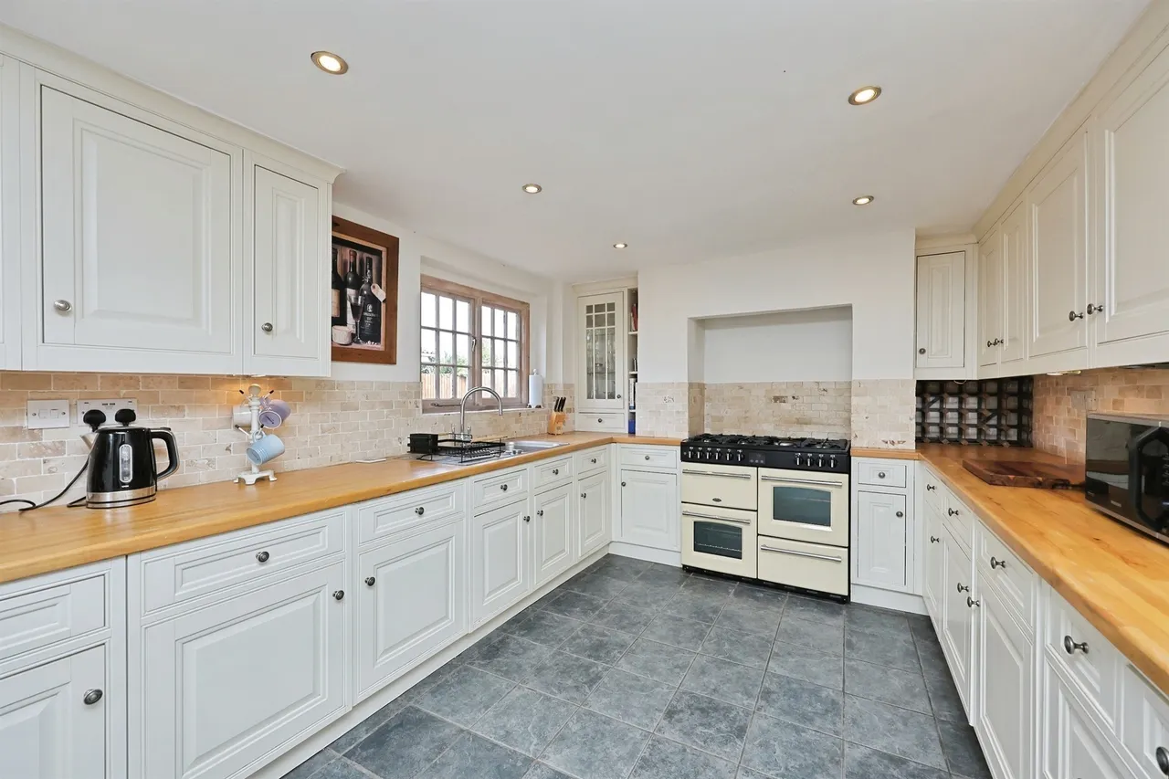 Dereham Road, Watton, IP25, photo 8
