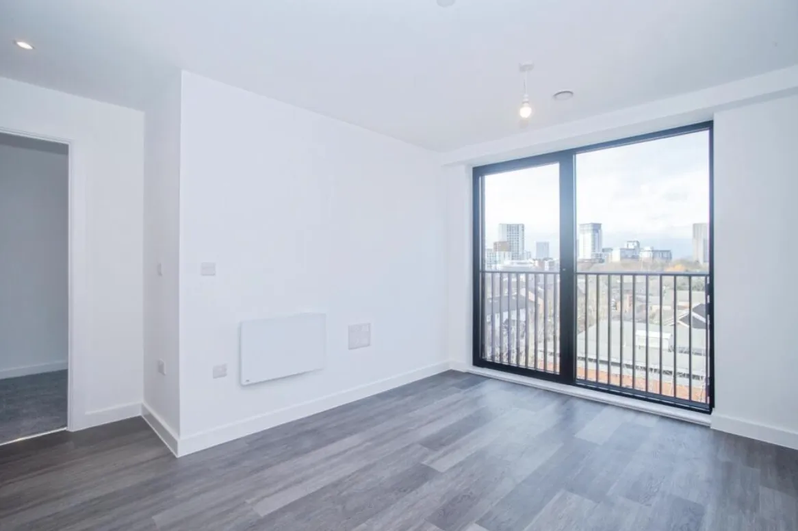 1 bed flat to rent — Berkeley Square, Salford M5