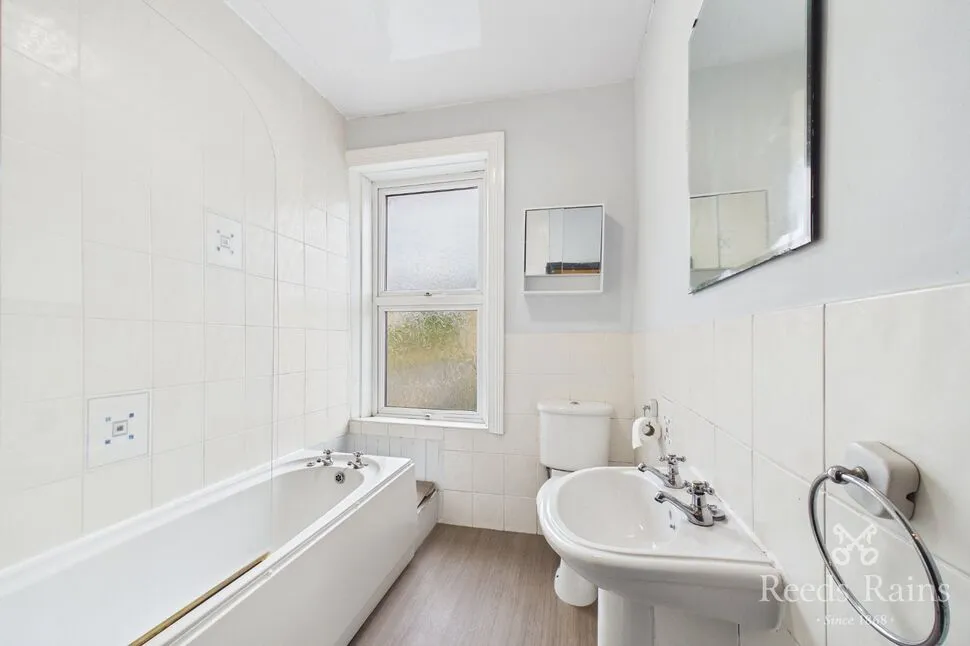 New Bank Street, Morley, LS27, photo 7